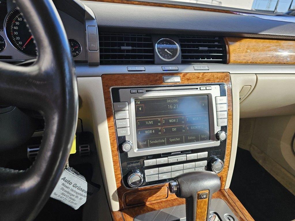 Volkswagen Phaeton 3.0 V6 TDI DPF 4MOTION Automatik | Navi
