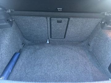 Volkswagen Golf - 12
