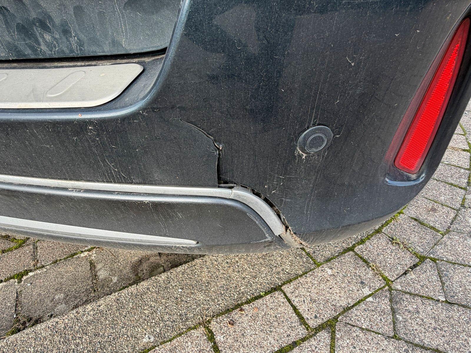 Toyota Auris 2014 — photo 7