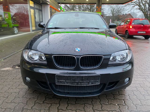 BMW 118d M-Paket T-Leder Scheckheft TÜVAU-04/20126