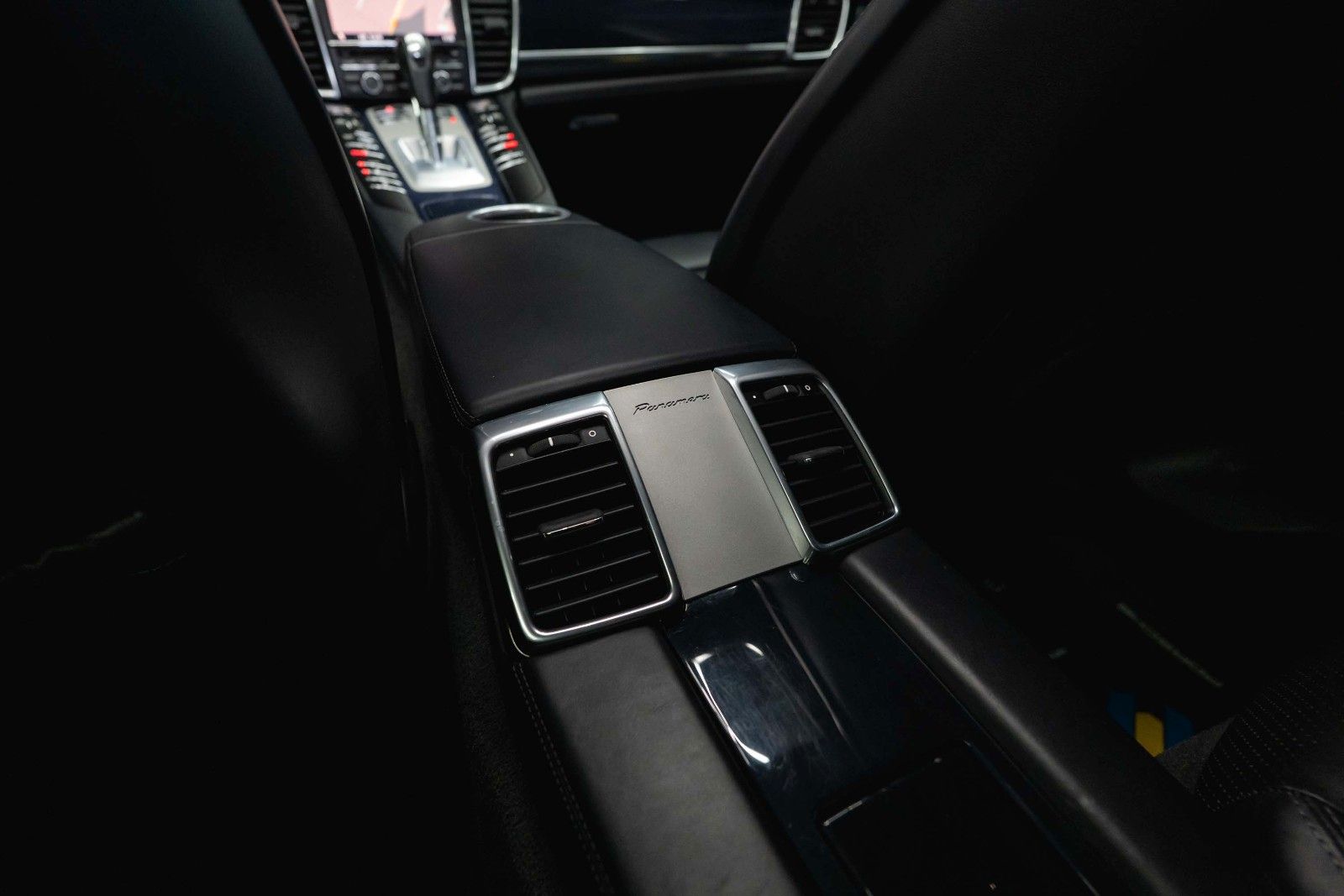 Fahrzeugabbildung Porsche Panamera 3.0 V6 Diesel *Active Suspension*Kamera