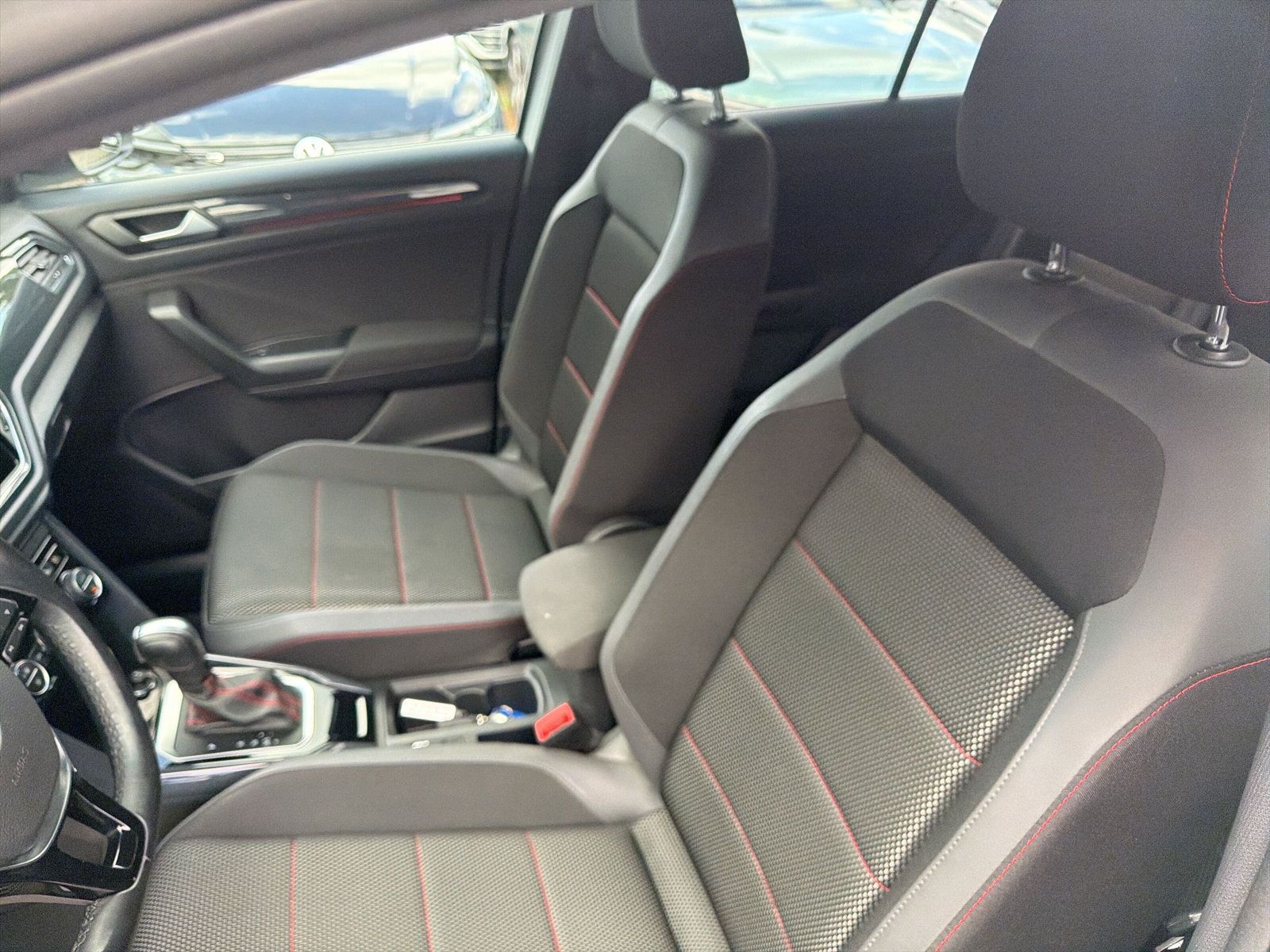 T-Roc R-Line TSi DSG Navi Kamera LEDC Sport