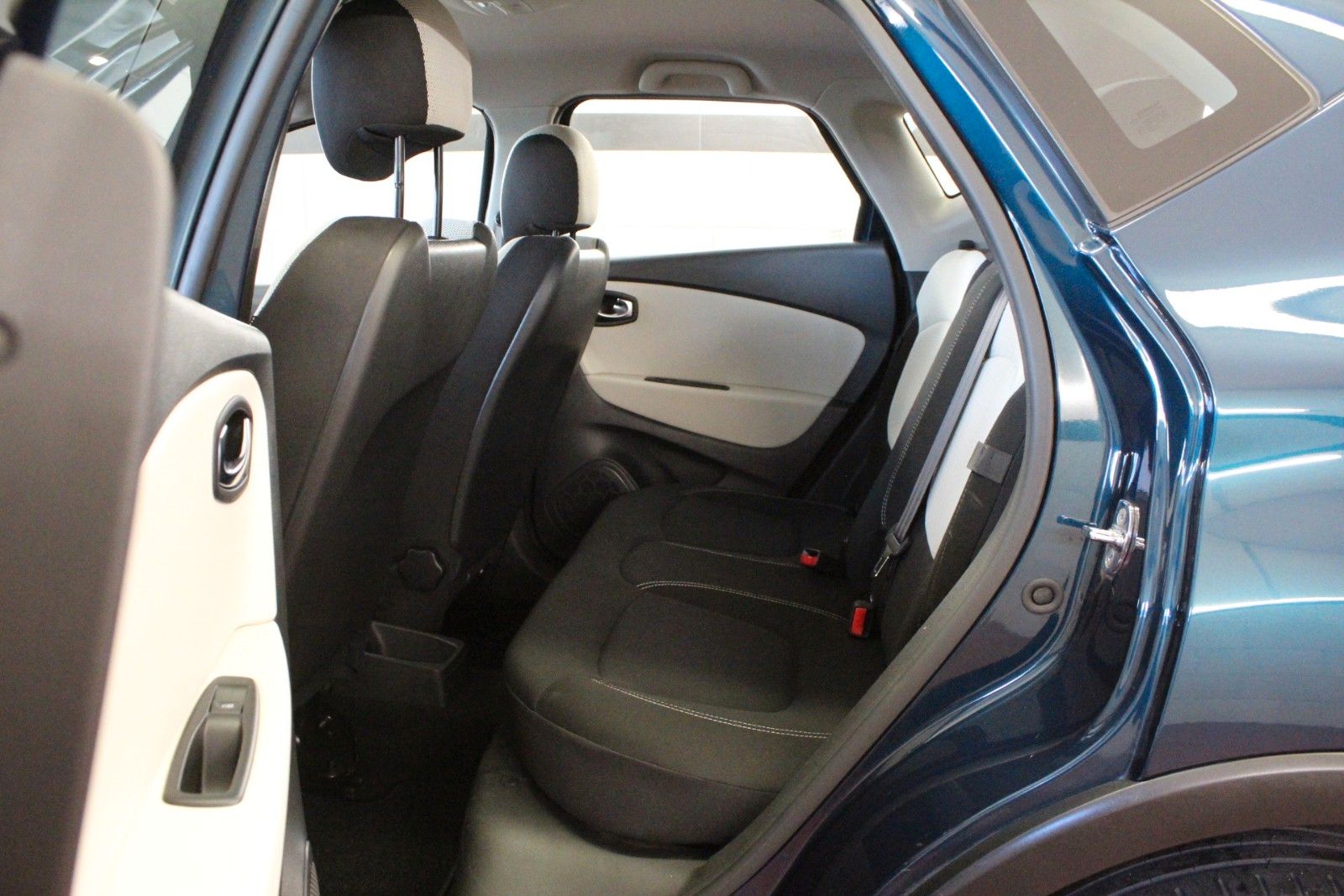 Fahrzeugabbildung Renault Captur TCe 90 Experience *Navigation*