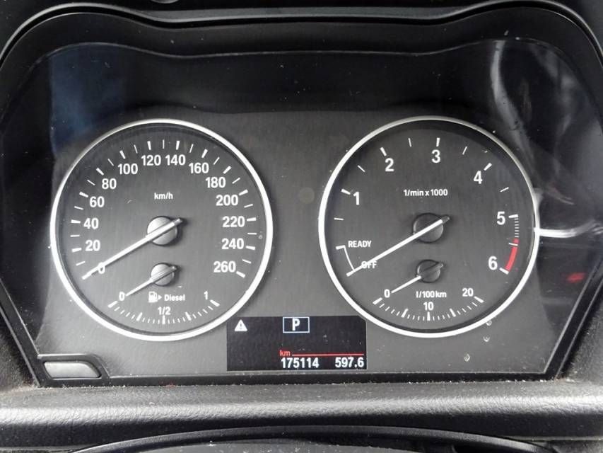 Fahrzeugabbildung BMW 218d 2.0 Active Tourer Automatik Advantage 8-fac