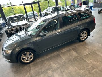 Skoda Octavia *2-Zonen*Navi*Tempo*PDC*