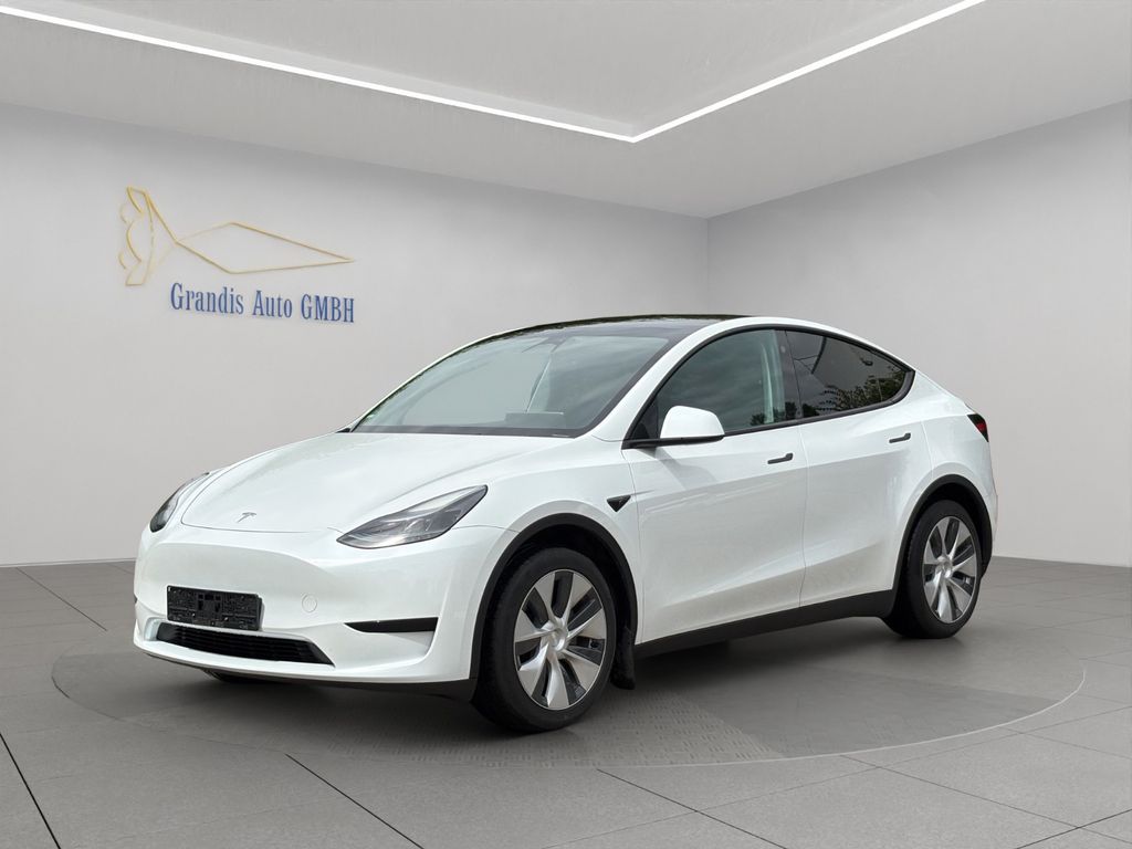 Image of Tesla Model Y