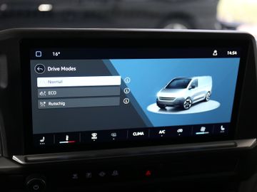 Volkswagen T7 Transporter 2.0TDI 110kW KR LED KAMERA AHK