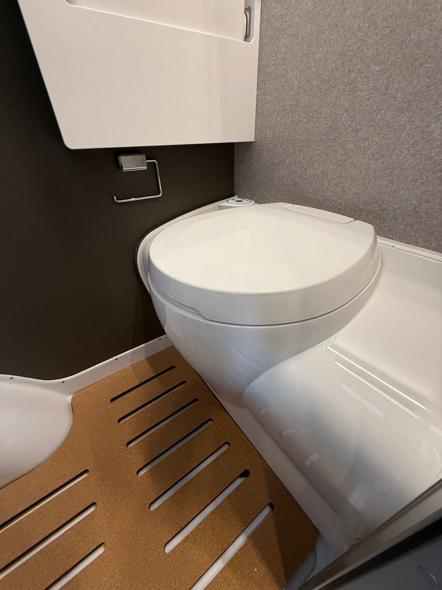 Fahrzeugabbildung HYMER / ERIBA / HYMERCAR Grand Canyon S - MB 600 - 4x4