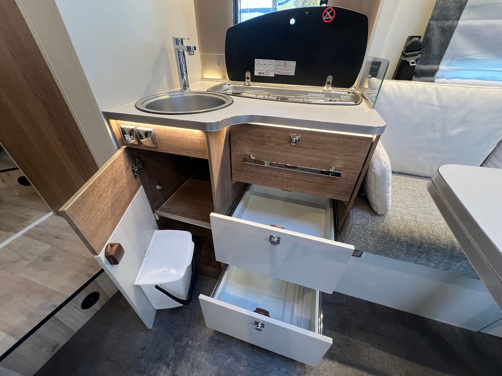 Fahrzeugabbildung Dethleffs Trend I 7057 DBL EBL SOLAR SAT TV LOUNGE 1.HAND