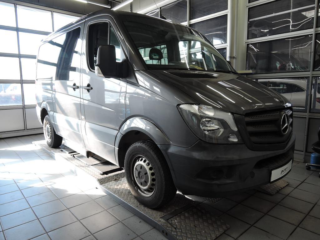 Mercedes-Benz Sprinter 213 CDI Kompakt elektr Rollstuhlrampe