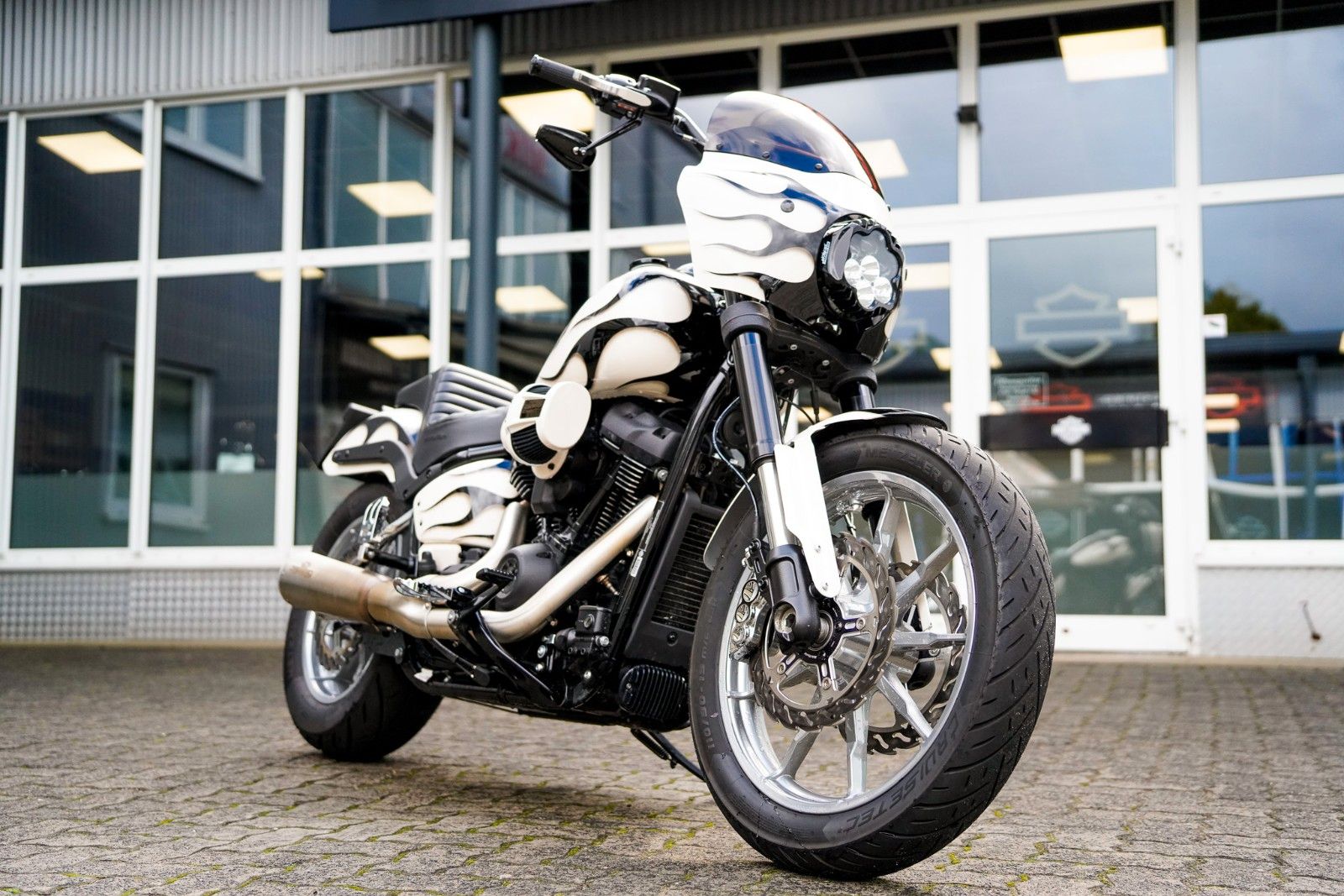 Fahrzeugabbildung Harley-Davidson FXLRS Low Rider S 117 cui - Clubstyle - Jekill