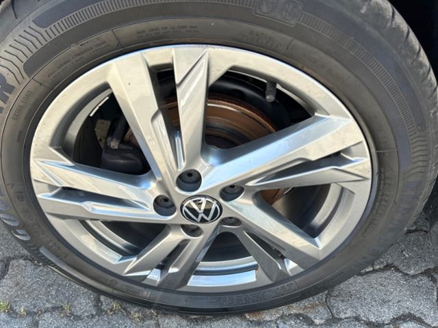 Fahrzeugabbildung Volkswagen Polo 1.0 TSI R-LINE KAMERA SOUND MATRIX SHZ APP-