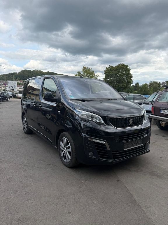 Image of Peugeot Traveller