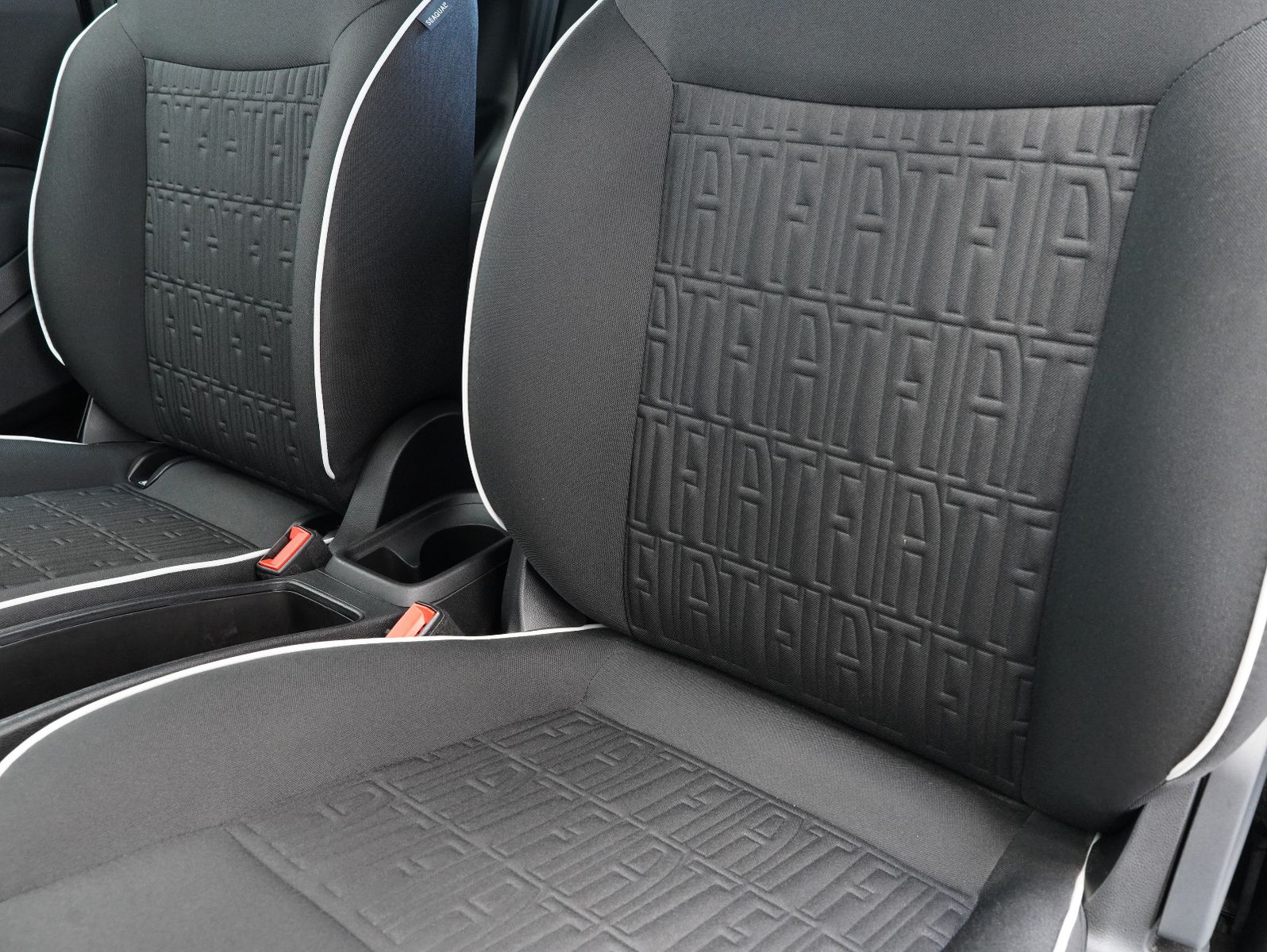 Fahrzeugabbildung Fiat 500e TEMPOMAT/DC-LADEN/SOH