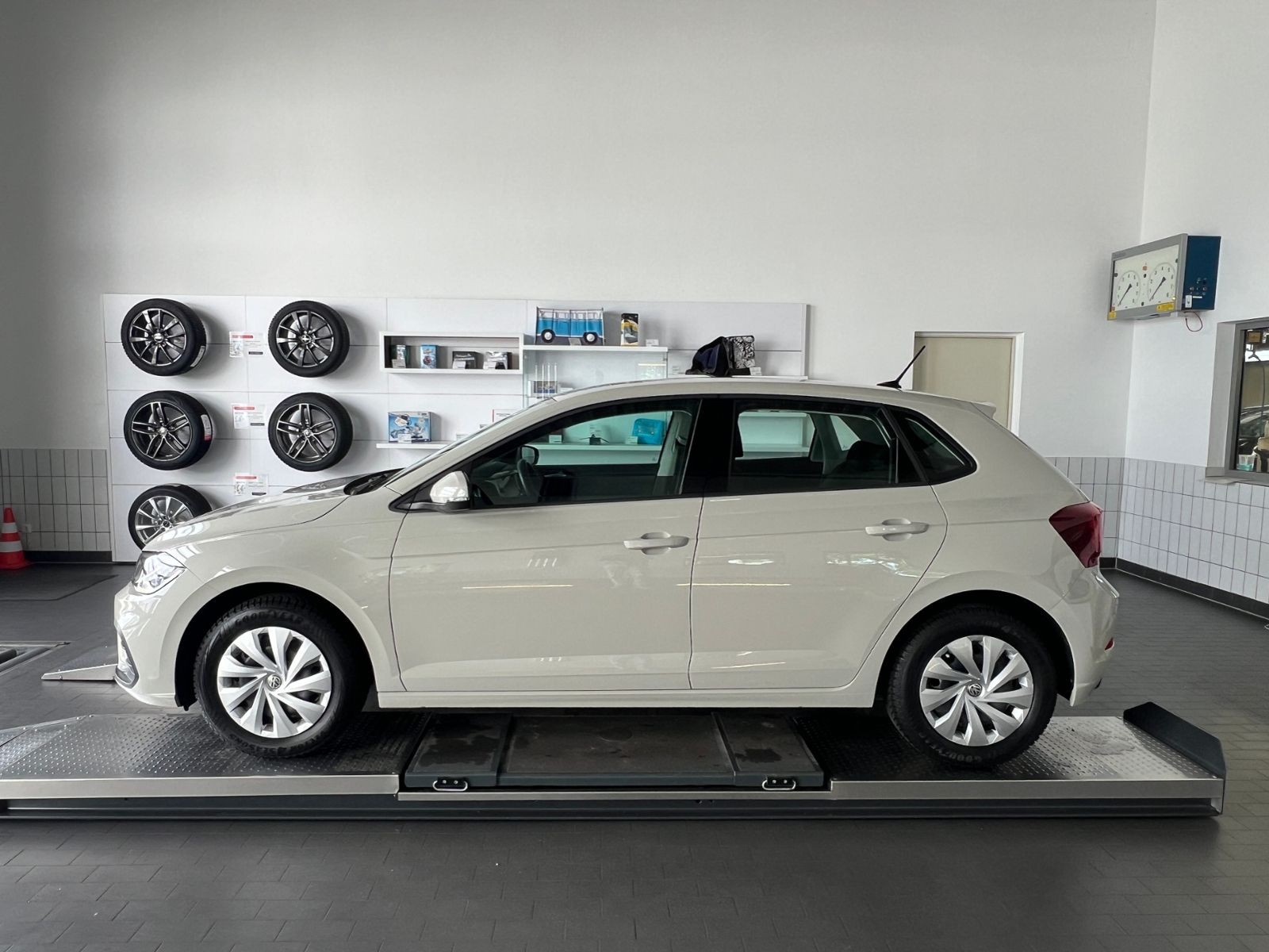 Fahrzeugabbildung Volkswagen Polo Life 1.0 MPI *Garantie,Klima,SHZ*