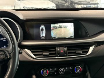 Alfa-Romeo Stelvio - 10