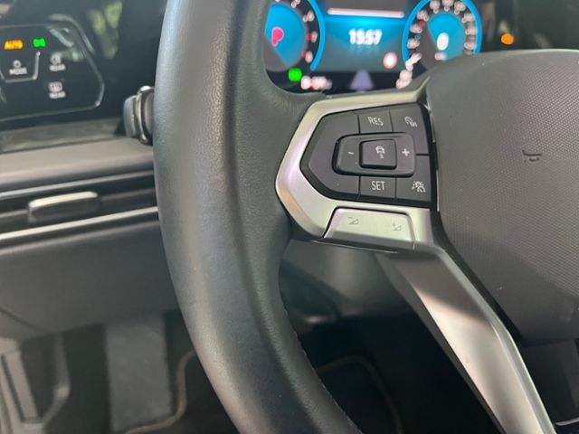 Fahrzeugabbildung Volkswagen Golf Variant 1.5 eTSI DSG STYLE NAVI IQ.LIGHT AH