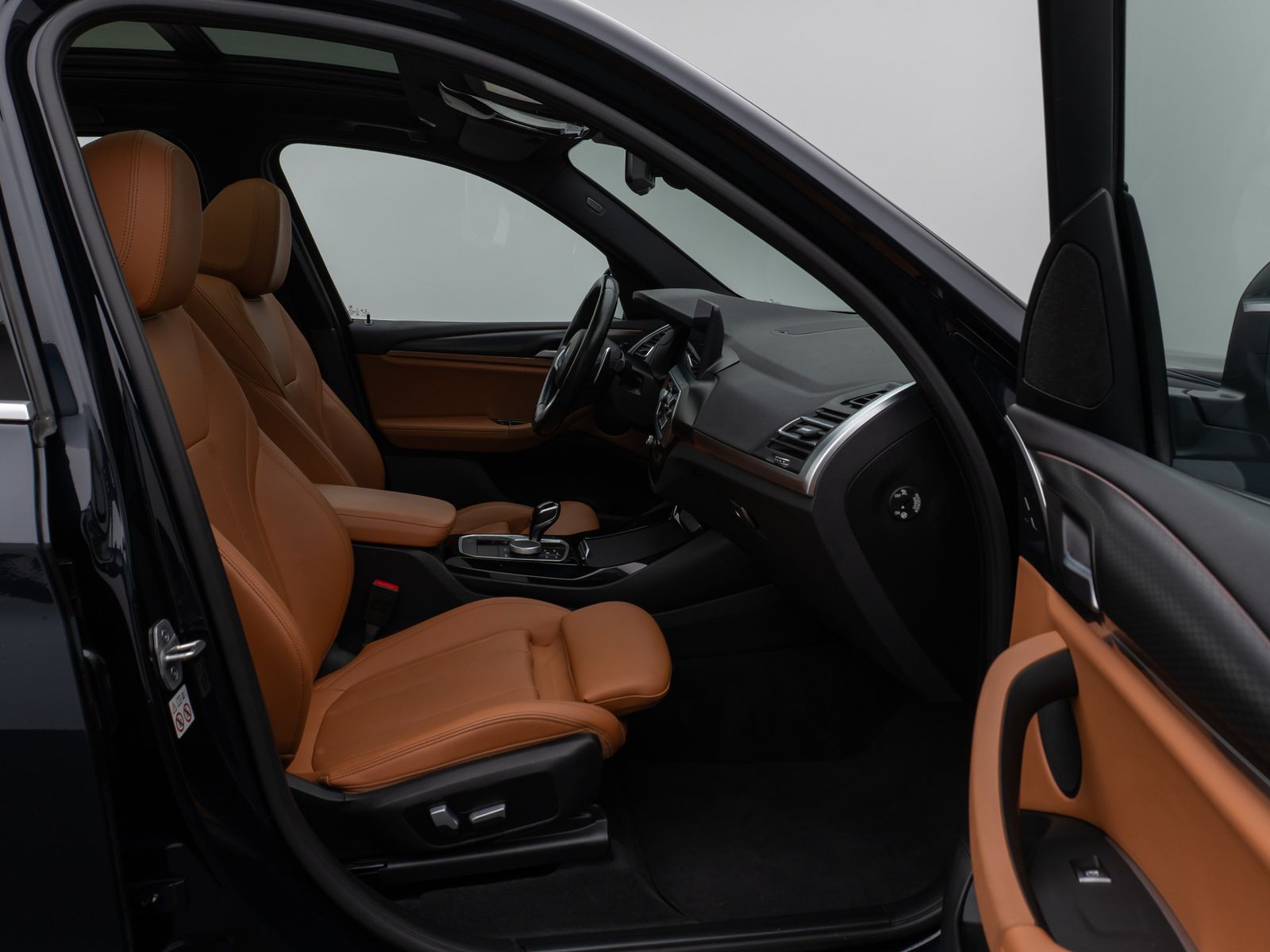 Fahrzeugabbildung BMW X3 xD30i M Sport Panorama Kamera DAB HiFi Alarm