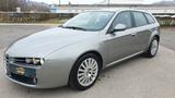 Alfa Romeo 159 Sportswagon 1.9 JTDM/LEDER/XENON/TÜV-Neu - graue Alfa Romeo 159