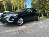 Ford Mondeo - Ford Mondeo aus 2013 mit Benzin-Antrieb: Limousine