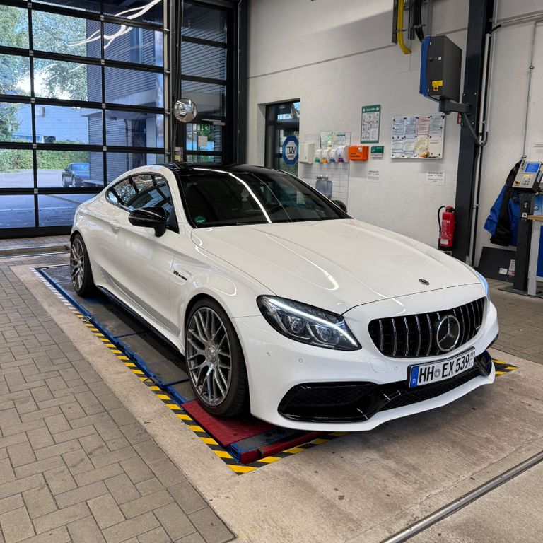Image of Mercedes-Benz C 63 AMG