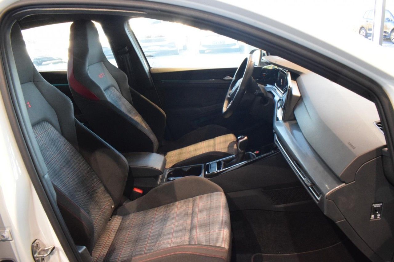 Volkswagen Golf - Bild 8