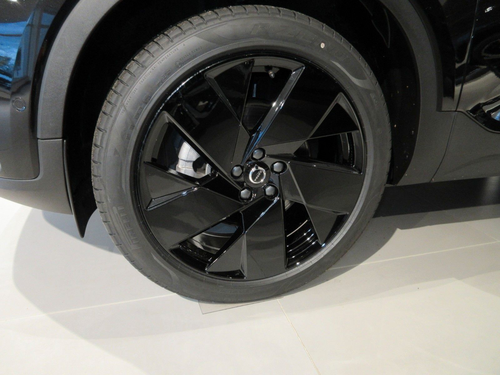 Fahrzeugabbildung Volvo XC 40 B3 Ultra Black Edition | 360° | NS | Navi