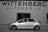 Hyundai i30 Intro Edition - Hyundai i30 Intro mit Benzin-Antrieb