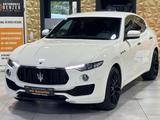 Maserati Levante S/CARBON/HARMAN-KARDON/KAMERA/BRD - Maserati Levante Gebrauchtwagen
