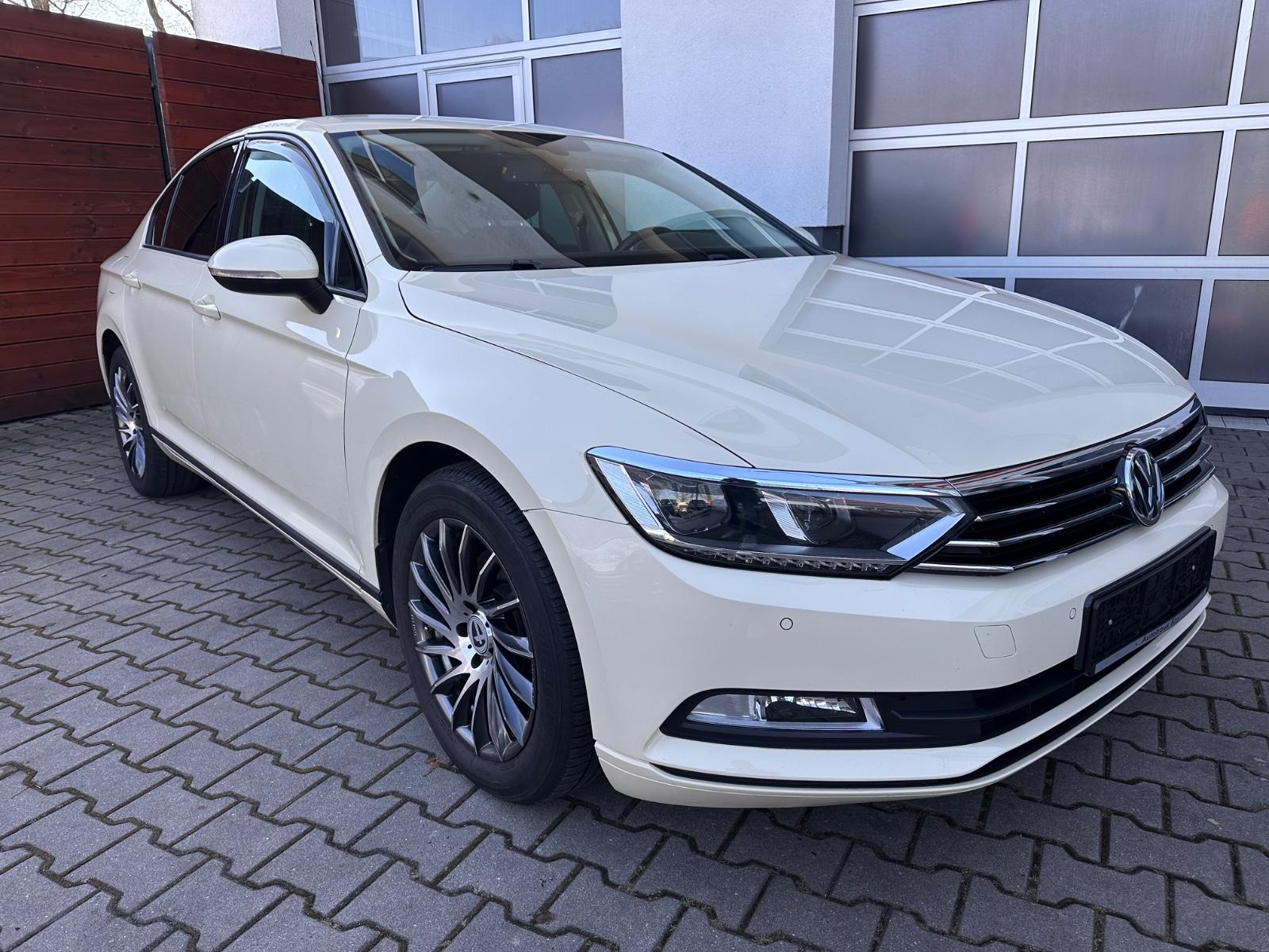 Volkswagen Passat 2.0 TDI DSG Lim. Trendline*TAXI*LED