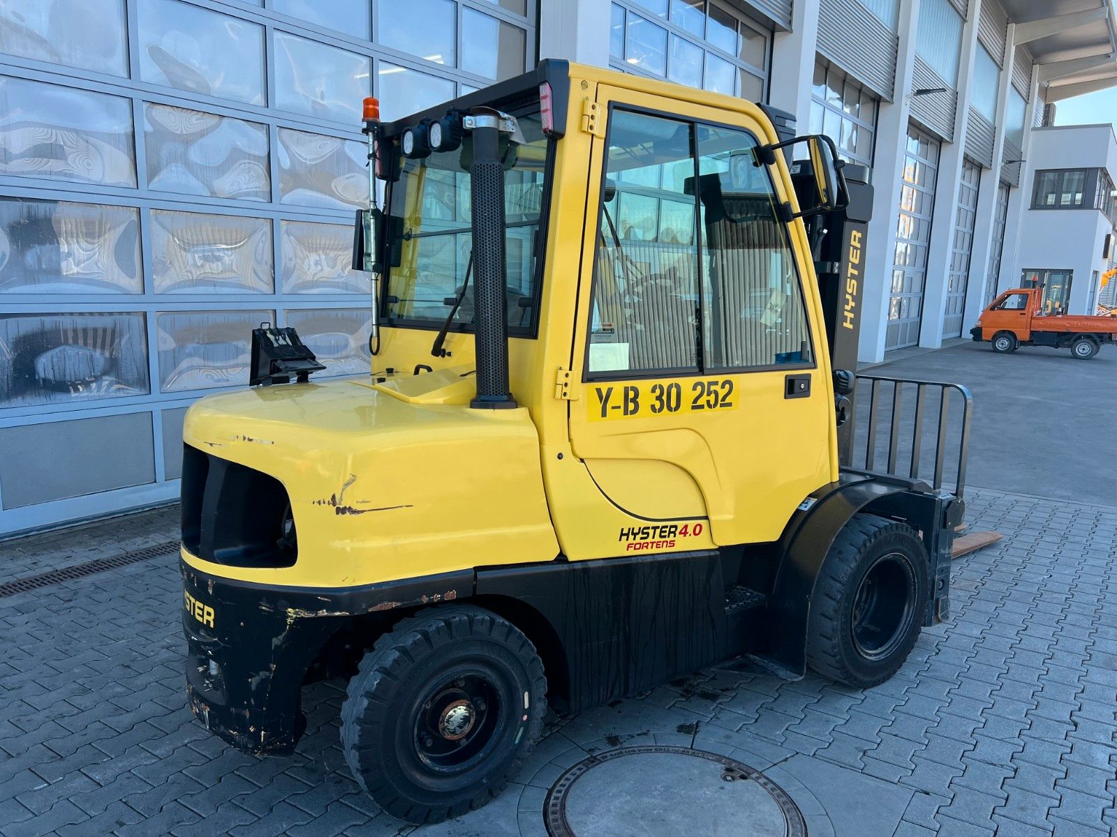 Fahrzeugabbildung Hyster H4.0 FT6 / Verstellgerät / HH:4.42m / nur 1.152h