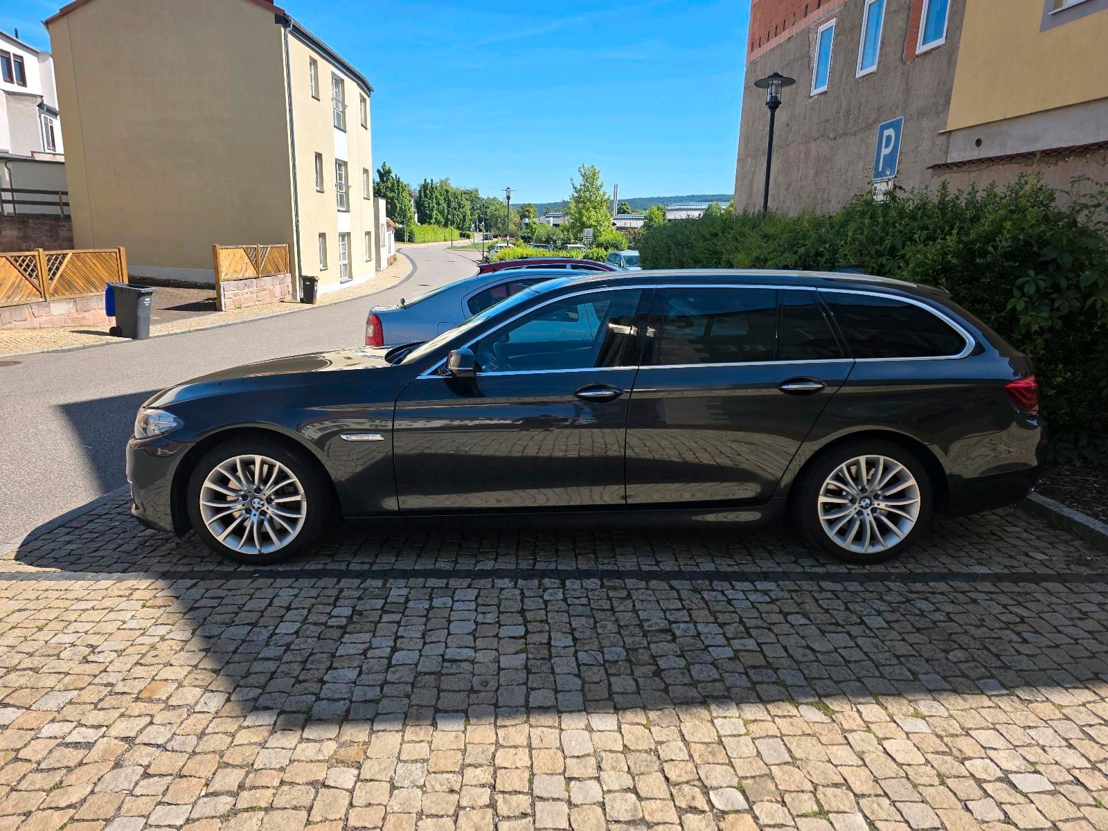 BMW BMW 2015 F11 Luxury Line Vollleder AHK