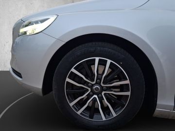 Volvo V40 Momentum D3 Kam.+KeyLess+LED+Navi+SHZ+LM+PDC