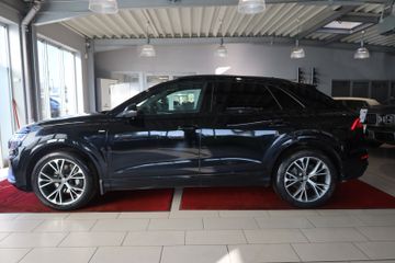 Audi Q8 - 2