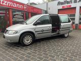 Chrysler Grand Voyager Limited 2.5 CRD Leichenwagen - Chrysler Grand Voyager: Le