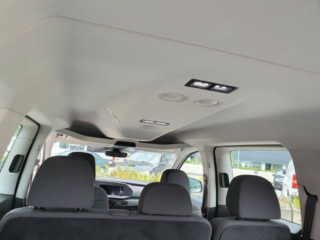 Fahrzeugabbildung Volkswagen Caddy Maxi Style Rollstuhl - Rampe