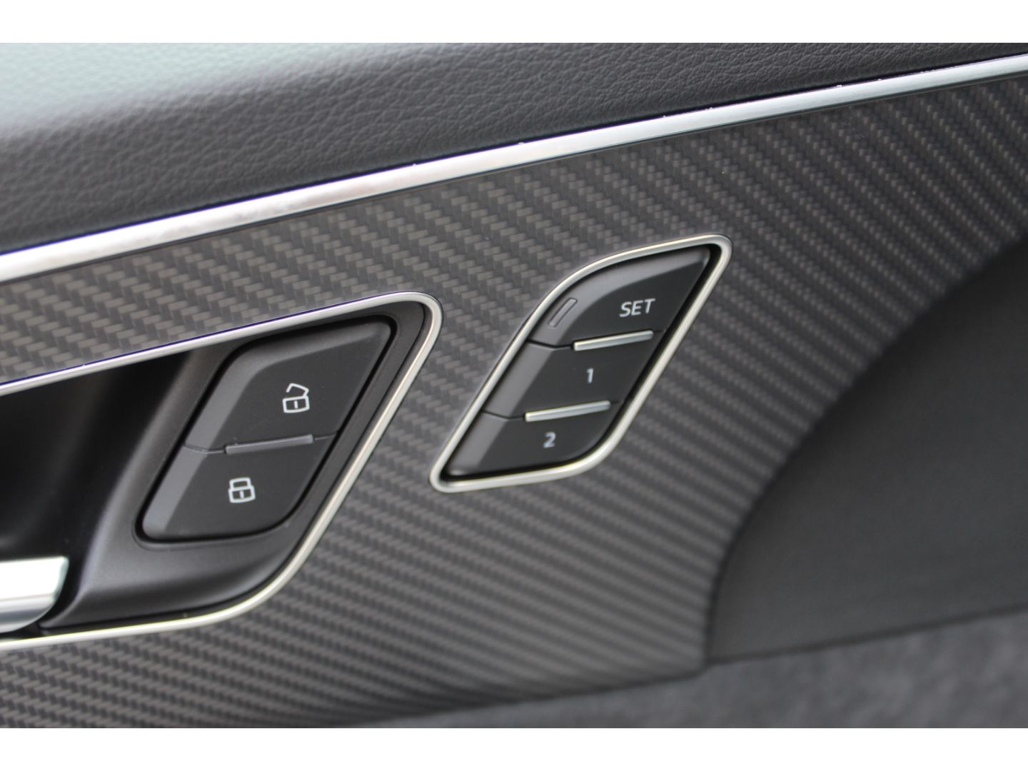 SQ7 4.0TFSI qu.Tiptr.- S-Sitze*Carbon*Pano*B&O!!