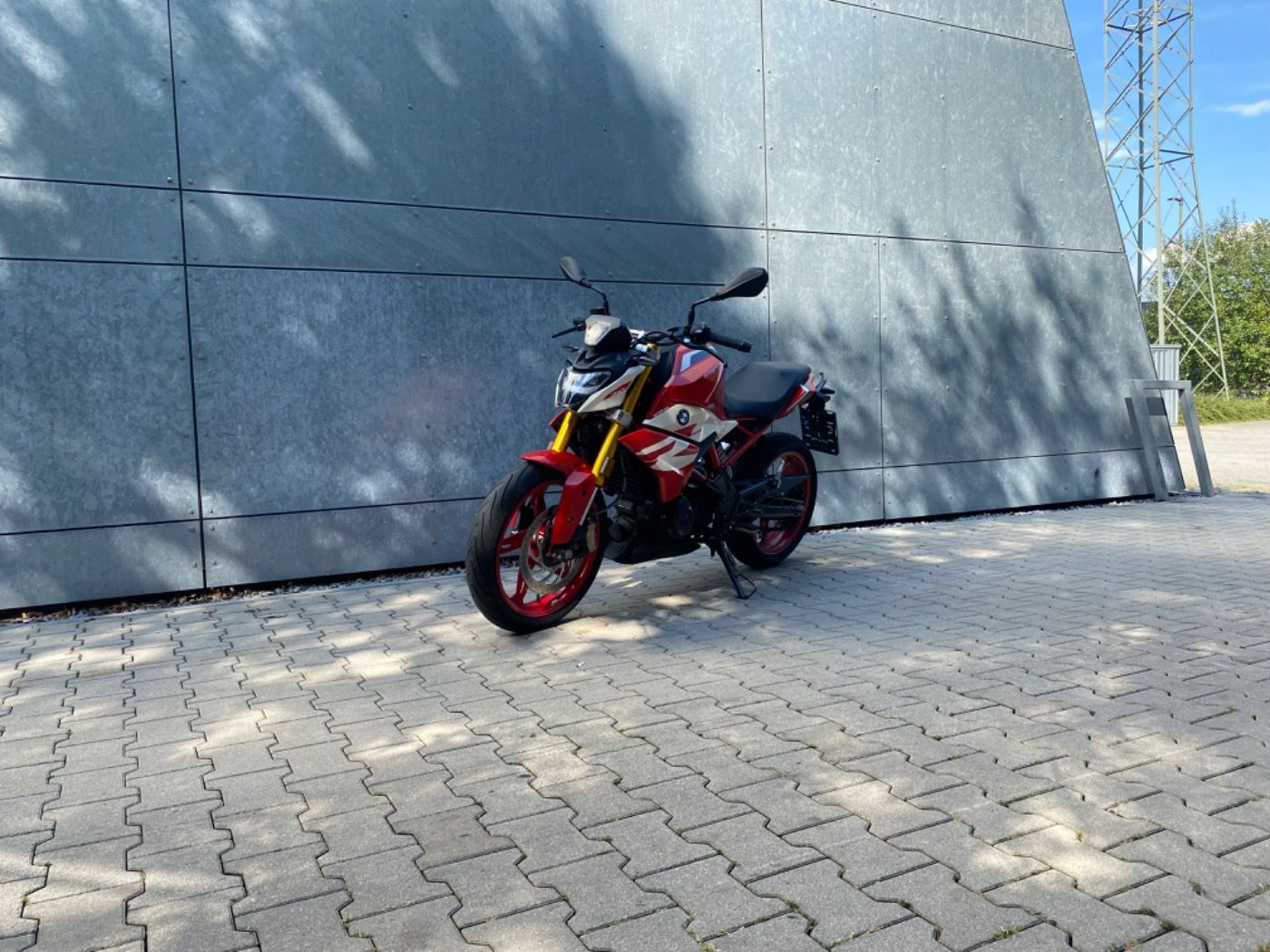 Fahrzeugabbildung BMW G 310 R