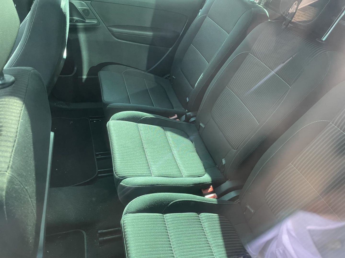 Fahrzeugabbildung SEAT Alhambra I-TECH AHK Sportpaket Navi Bi-Xenon Dyn