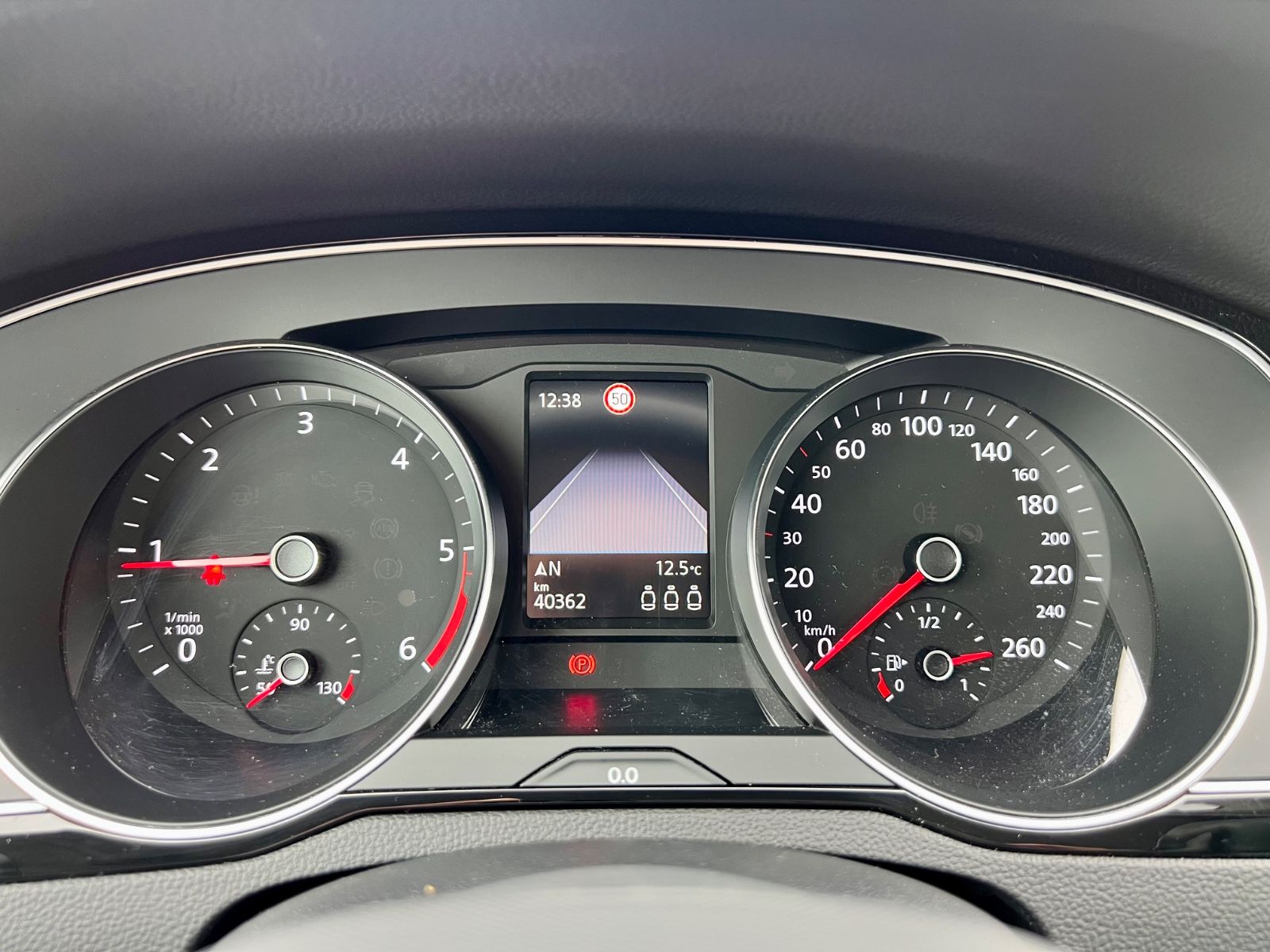 VW Passat Variant Business AAC NAVI SHZ MASSAGE