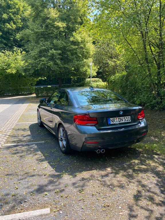 BMW 220