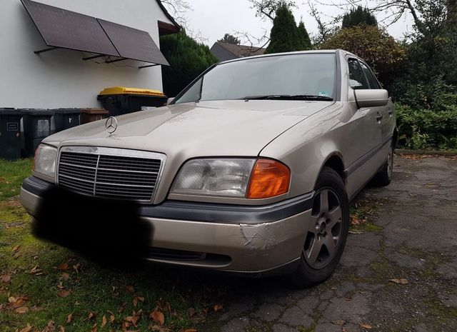 Mercedes-Benz Mercedes Benz C180 Automatik