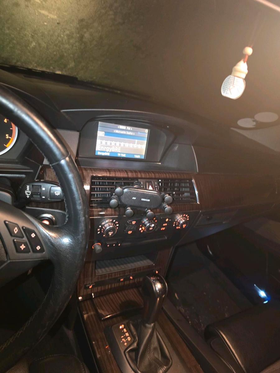 BMW 520 2007 — engine 163 HP (120kW)