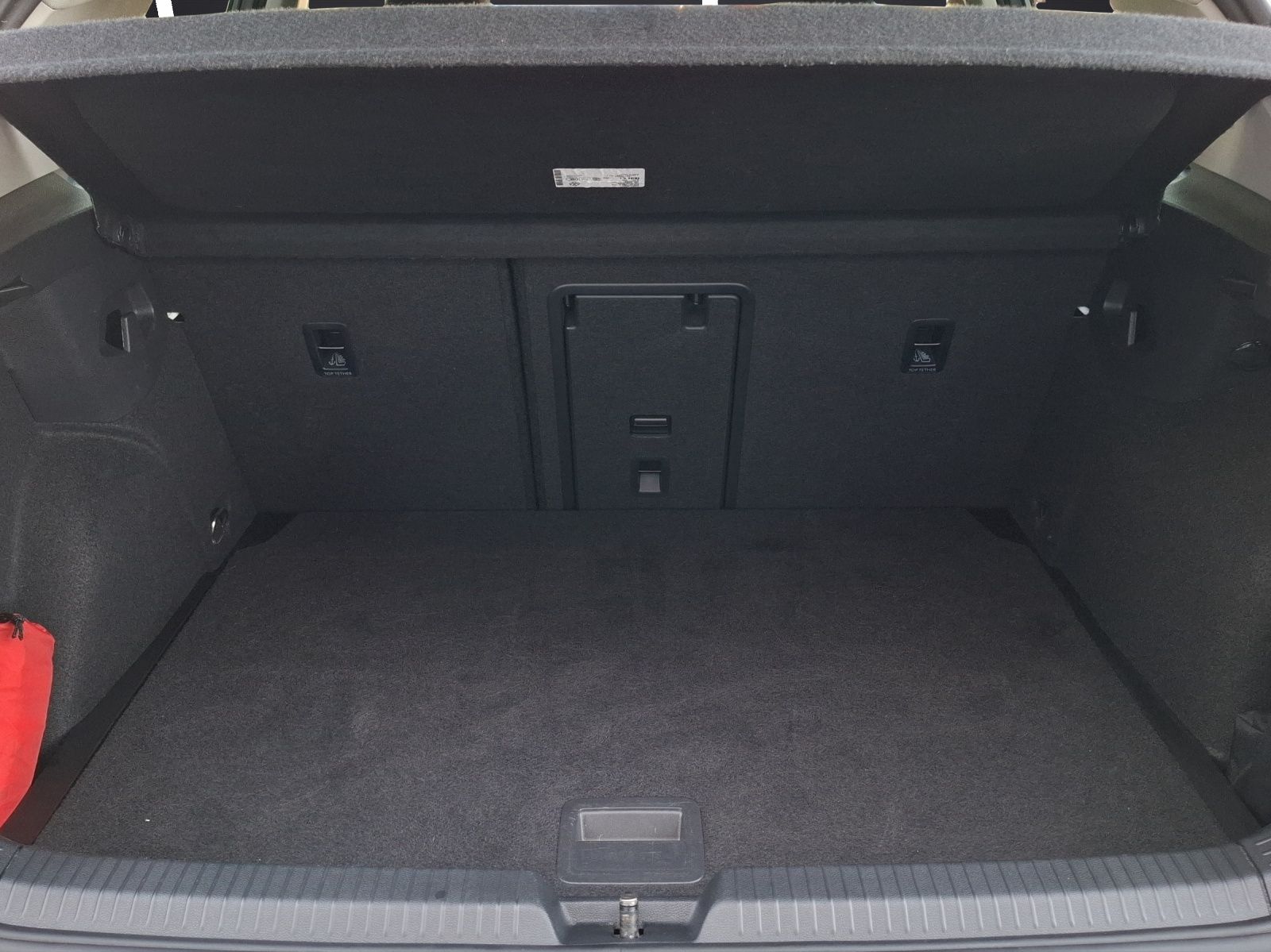 Fahrzeugabbildung Volkswagen Golf VIII TSI Style LEDplus Navi AID ACC RFK SH