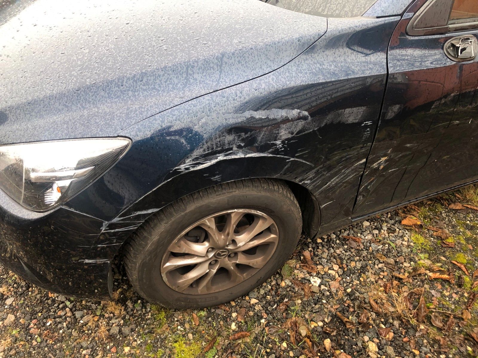 Fahrzeugabbildung Mazda 2 Lim. Exclusive-Line Seitenschaden