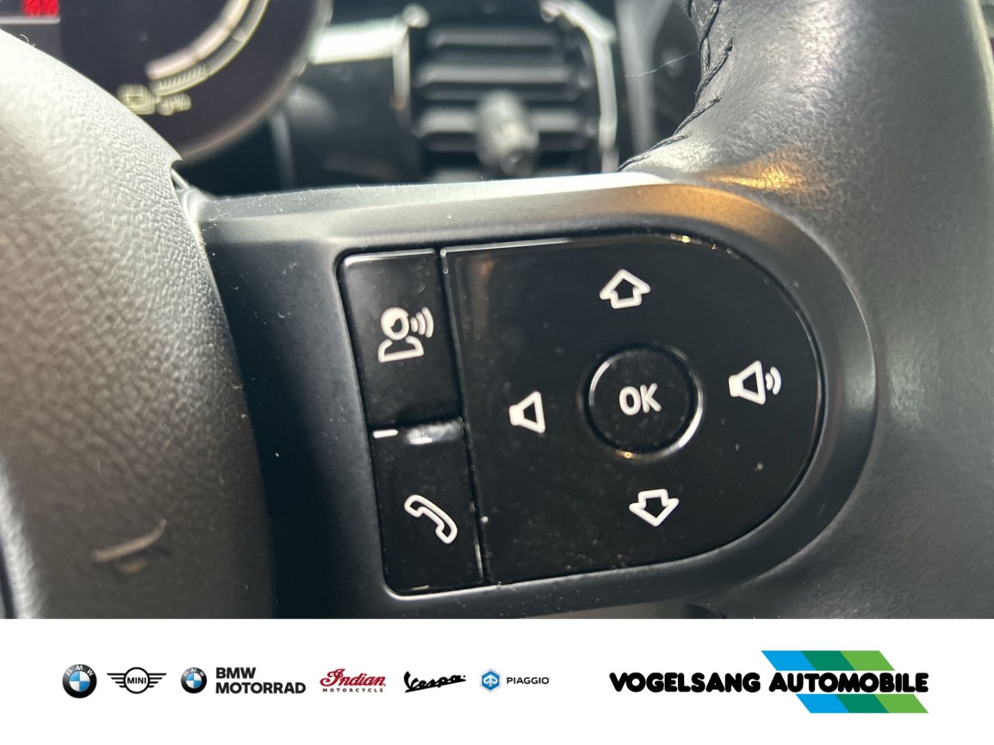 Fahrzeugabbildung MINI Cooper SE Classic Trim,LMFelge17'',DABTuner,LEDS