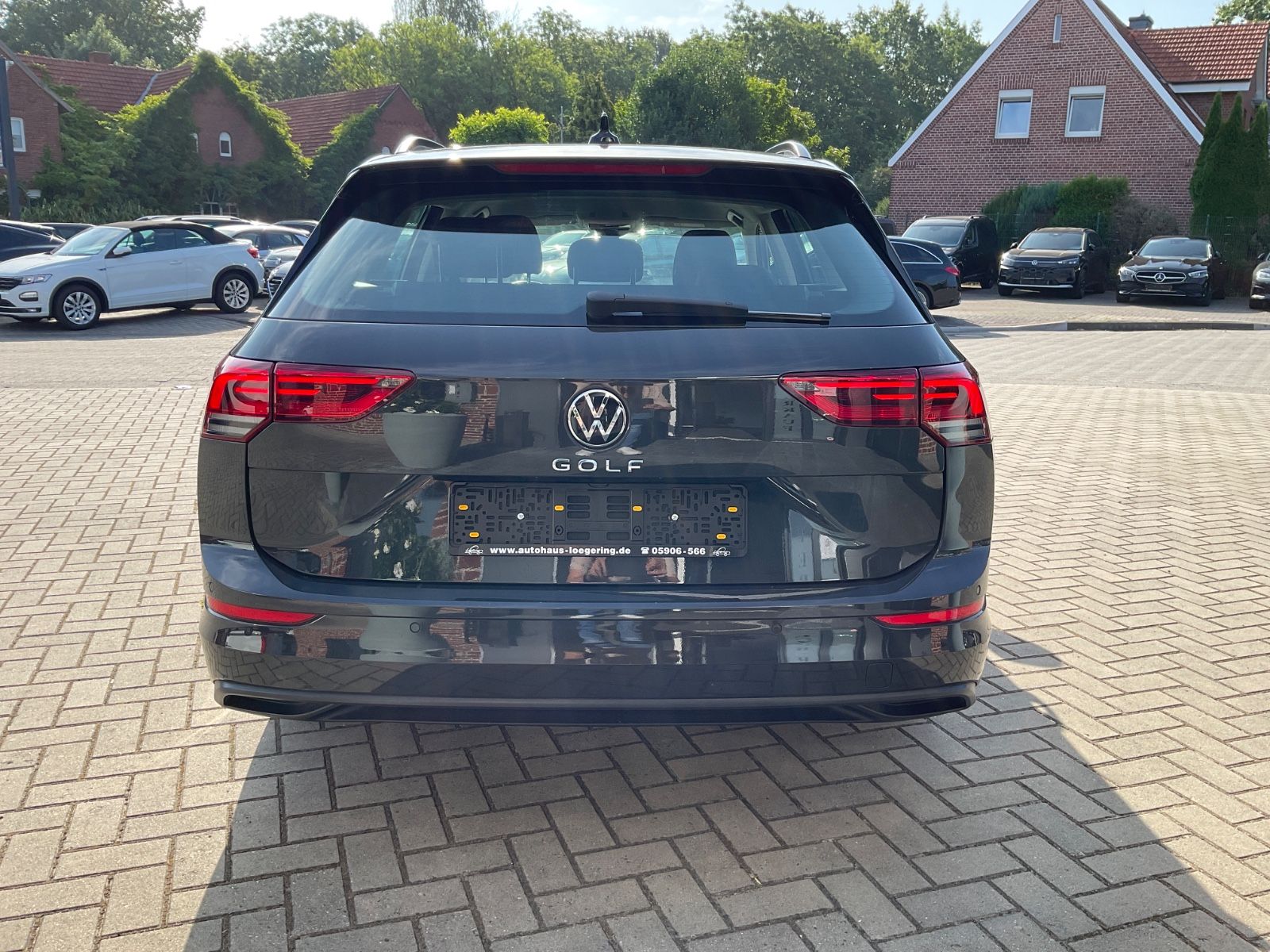 Fahrzeugabbildung Volkswagen Golf 2.0 TDI DSG Life,ACC,CarPlay,LED,Navi