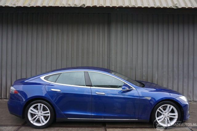 Tesla Model S 85D 423PK Luchtvering Automaat Base