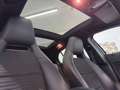 MERCEDES-BENZ GLA 250 4M*AMG LINE*PANO*LED*NAVI*KAMERA*19 ZOLL MERCEDES-BENZ GLA 250 4M*AMG LINE*PANO*LED*NAVI*KAMERA*19 ZOLL