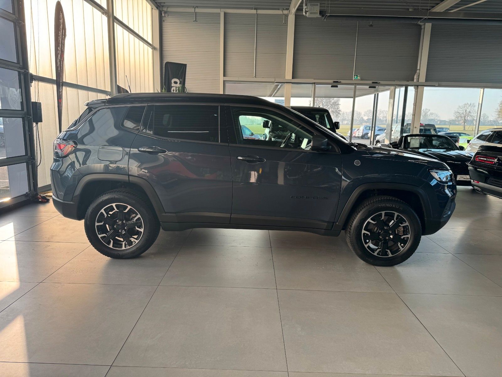 Fahrzeugabbildung Jeep Compass 1.3 Plug-In Hybrid Trailhawk  4WD